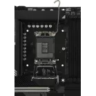 Материнская плата Gigabyte Z790 UD AX Soc-1700 Intel Z790 4xDDR5 ATX AC`97 8ch(7.1) 2.5Gg RAID+HDMI+DP
