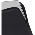 Чехол для ноутбука 14" Riva 7704 черный полиэстер (7704 BLACK)