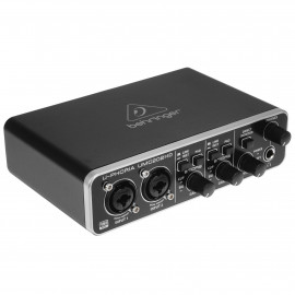Аудиоинтерфейс Behringer UMC202HD